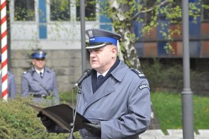 Obchody 76. rocznicy Zbrodni Katyńskiej przed Grobem Policjanta Polskiego