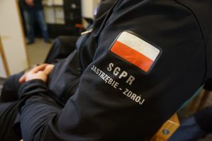 Szkolenie policyjnych poszukiwaczy w Szczyrku