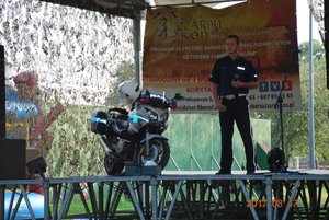 Śląscy policjanci podczas spotkania z motocyklistami