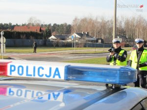 Tyscy policjanci podczas działań „Kaskadowy pomiar prędkości”