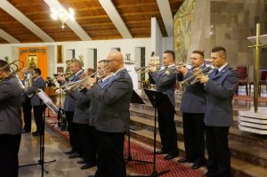 Koncert policyjnej orkiestry w dniu Święta Niepodległości