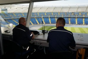 Policjanci zabezpieczający Dzień Otwarty Stadionu Śląskiego
