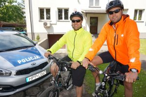 policjanci na rowerach