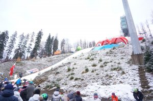 Policyjne zabezpieczenie inauguracji PŚ w skokach narciarskich