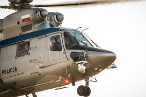 Zdjęcie kolorowe, przedstawiające helikopter SOKÓŁ.