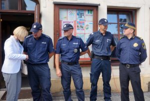 Policjanci KPP Mikołów na mikołowskim rynku w dniu 10.09.2019.r