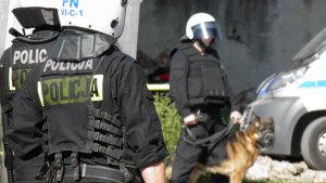 Policjanci podczas zabezpieczenia meczu pomiędzy drużynami Górnika Zabrze i Piasta Gliwice