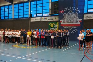 Zawodnicy podczas uroczystego otwarcia Mistrzostw Polski Policji w Piłce Siatkowej