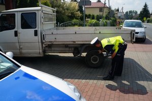 Policjanci z Żywca w trakcie działań &quot;TRUCK &amp; BUS&quot;