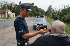 Policjanci z Kłobucka podczas akcji