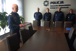 Generał nagrodził 8 policjantów