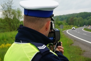 Policjanci z Katowic oraz z Cieszyna podczas wojewódzkich działań &quot;Prędkość&quot;