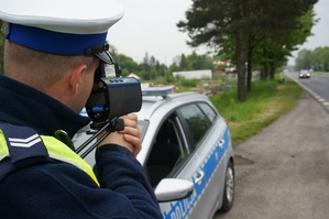 Policjanci z Katowic oraz z Cieszyna podczas wojewódzkich działań &quot;Prędkość&quot;