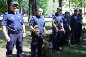 uczestnicy Wojewódzkich XVI Kynologicznych Mistrzostw Policji