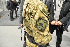 Pirotechnicy sprawdzali teren COP24, z psami tropiącymi materiały wybuchowe.