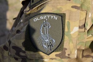 naszywka na mundurze policyjnego kontrterrorysty z Olsztyna