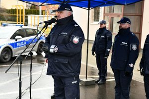 Komendant Wojewódzki Policji podczas przemówienia