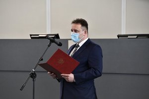 Zdjęcie kolorowe. Głos zabrał Zastępca Prezydenta Katowic