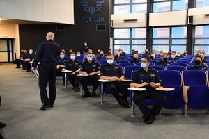 Policjanci podczas egzaminu.