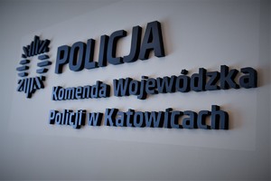 Policyjne logo i napis Policja Komenda Wojewódzka Policji w Katowicach.