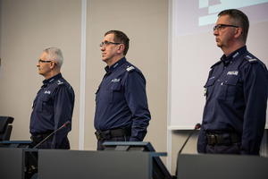 Na zdjęciu kierownictwo śląskiej Policji w umundurowaniu.