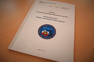 Zdjęcie zeszytu szkolenia, na okładce widoczne informacje o tematyce szkolenia
