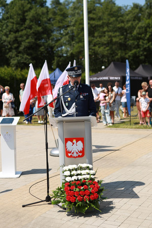 Komendant Wojewódzki Policji na mównicy
