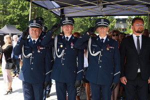Na zdjęciu kierownictwo Komendy Wojewódzkiej Policji w Katowicach oraz Wojewoda Śląski.