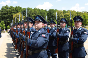 Na zdjęciu kompania reprezentacyjna śląskiej Policji.