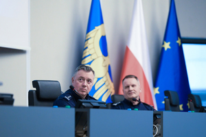 Komendant Wojewódzki ze swoim zastępcą na mównicy