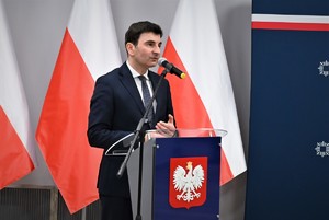 Na zdjęciu Wojewoda Śląski podczas przemówienia.