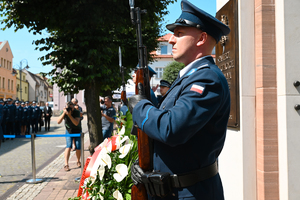 Na zdjęciu policjant kompanii honorowej