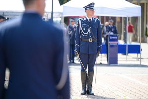 Na zdjęciu policjant kompanii honorowej