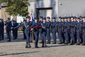 Policjanci kompanii honorowej