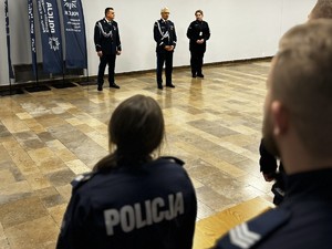 Na zdjęciu policjanci podczas zakończenia 2 edycji kursu aspiranckiego.