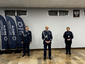 Na zdjęciu policjanci podczas zakończenia 2 edycji kursu aspiranckiego.