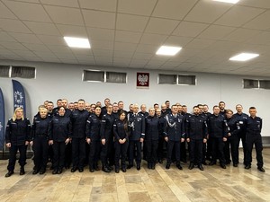 Na zdjęciu policjanci podczas zakończenia 2 edycji kursu aspiranckiego.