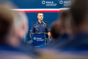 Na kolorowym zdjęciu widoczny przebieg zawodów Dzielnicowy Roku 2025