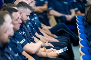Na kolorowym zdjęciu widoczny przebieg zawodów Dzielnicowy Roku 2025