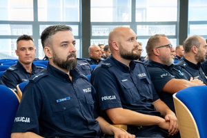 Na kolorowym zdjęciu widoczny przebieg zawodów Dzielnicowy Roku 2025
