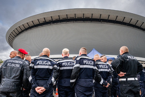 Zdjęcie grupowe policjantów