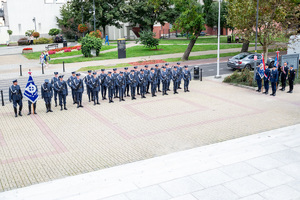 zdjęcie policjantów biorących udział w uroczystości