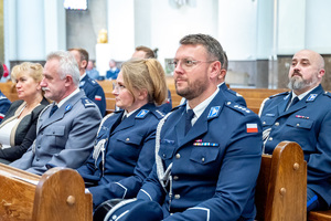 zdjęcie ukazujące uczestników uroczystości