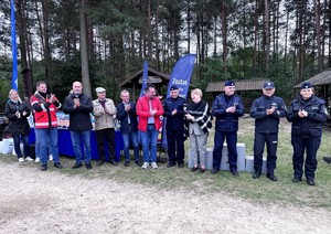 Na zdjęciu organizatorzy biegu i goście.
