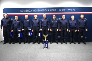Zdjęcie grupowe policjantów biorących udział w konkursie