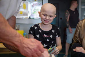 młody pacjent placówki medycznej