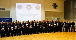 policjanci biorący udział w Finale V Ogólnopolskiego Konkursu dla policjantów - oskarżycieli publicznych