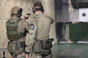 policjanci na strzelnicy podczas zawodów strzeleckich