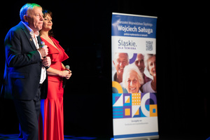 uczestnicy seminarium promującego bezpieczeństwo wśród seniorów