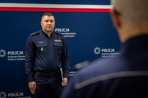 Na zdjęciu policjant